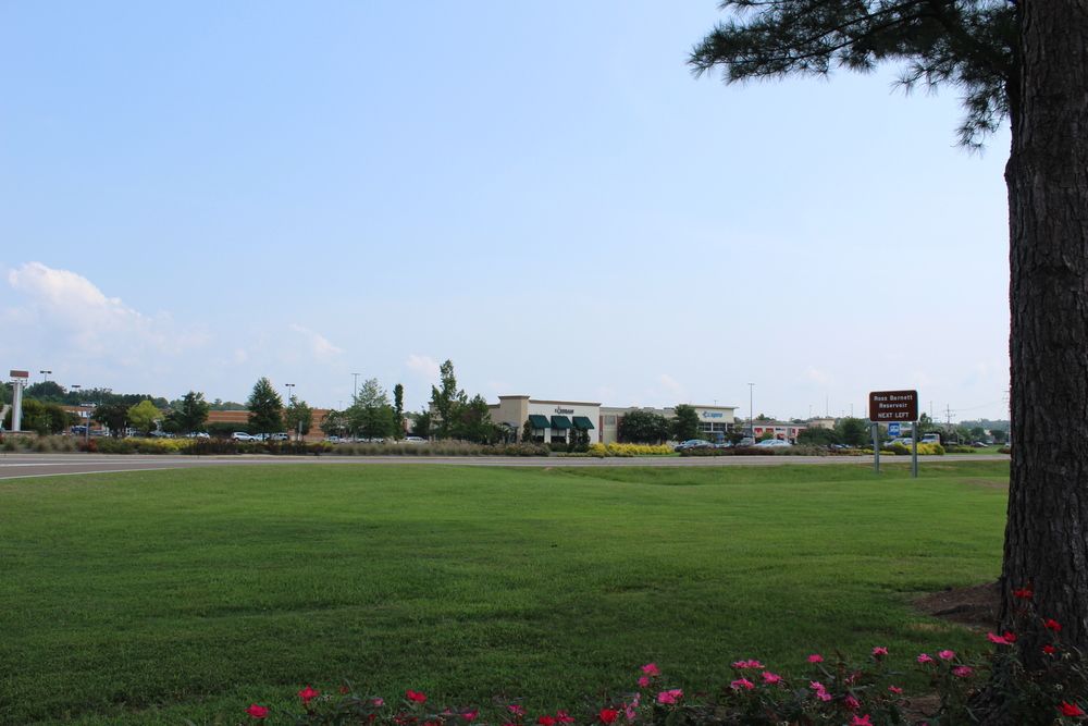 Former Corner Bakery: 108 Market St, Flowood, MS 39232